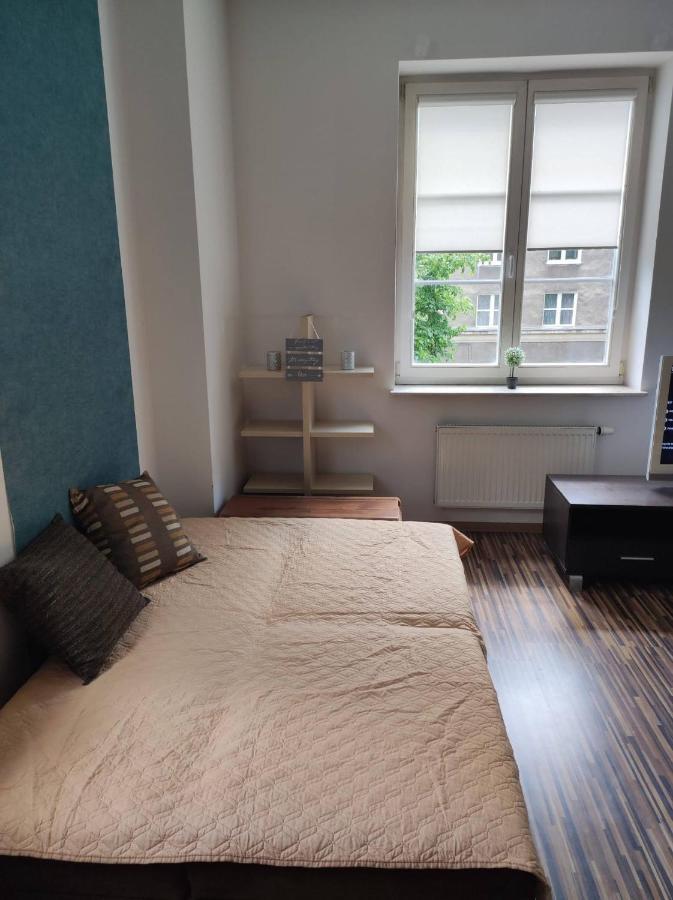 Apartament Przy Fontannie Neptuna Danzig Exterior foto